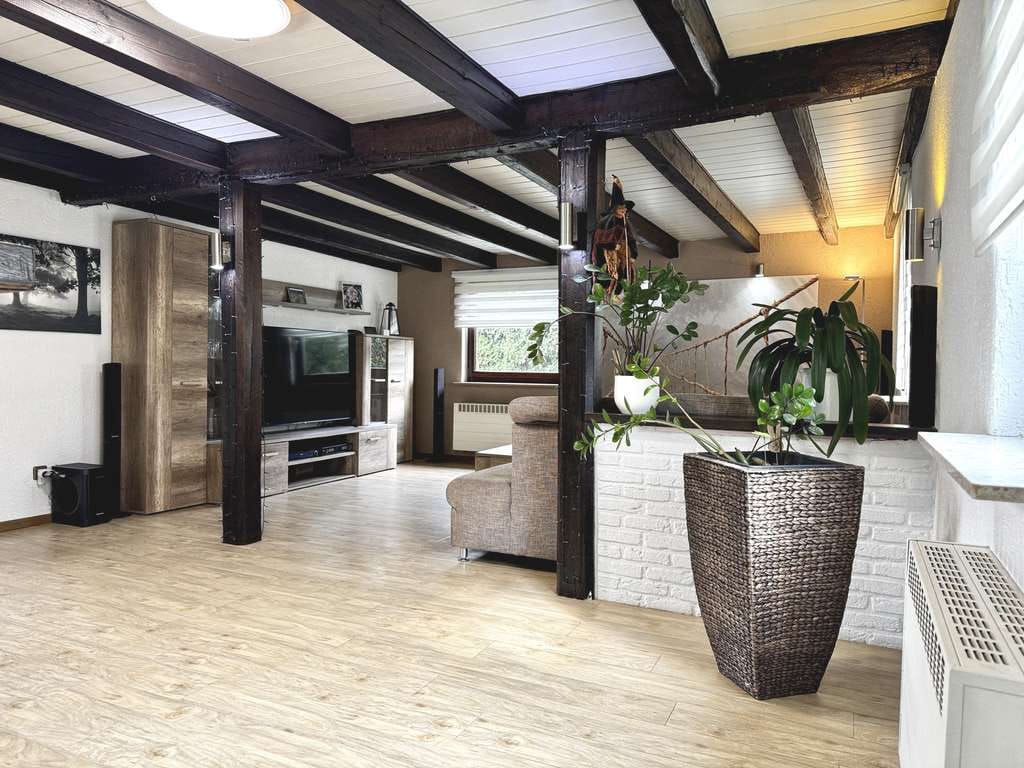 Immobilie in Lohmar - Wohntraum mit Seele: Modernisiertes Fachwerk-Idyll in Lohmar-Birk - Bild 3
