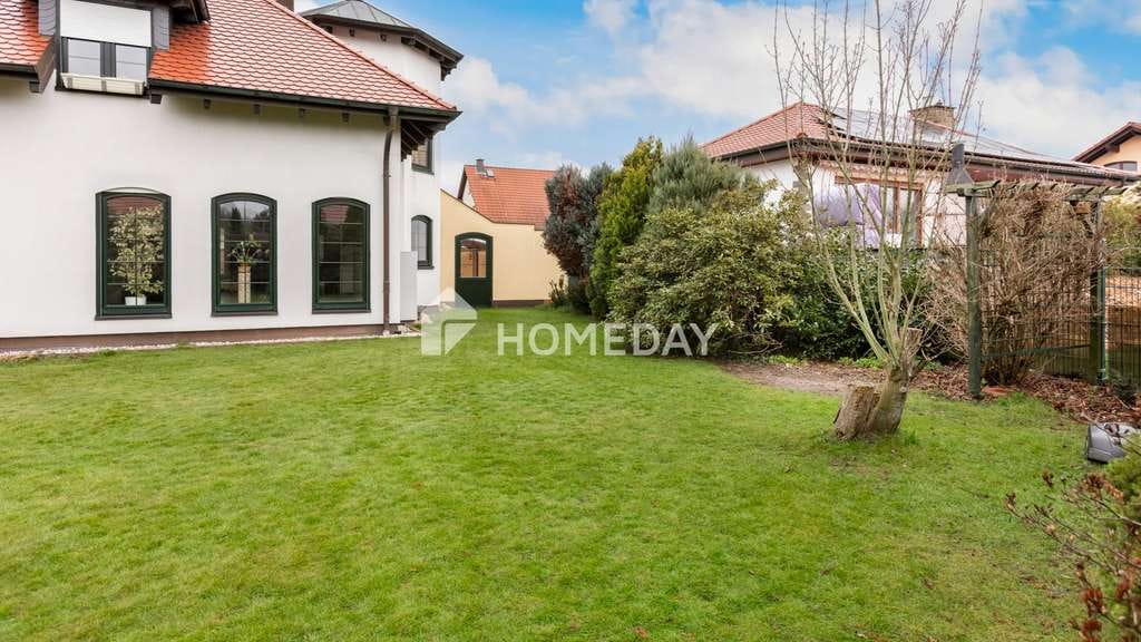 Immobilie in Bennewitz - Exklusives Einfamilienhaus mit gehobener Ausstattung, vielen Highlights und separatem Baugrundstück - Bild 1