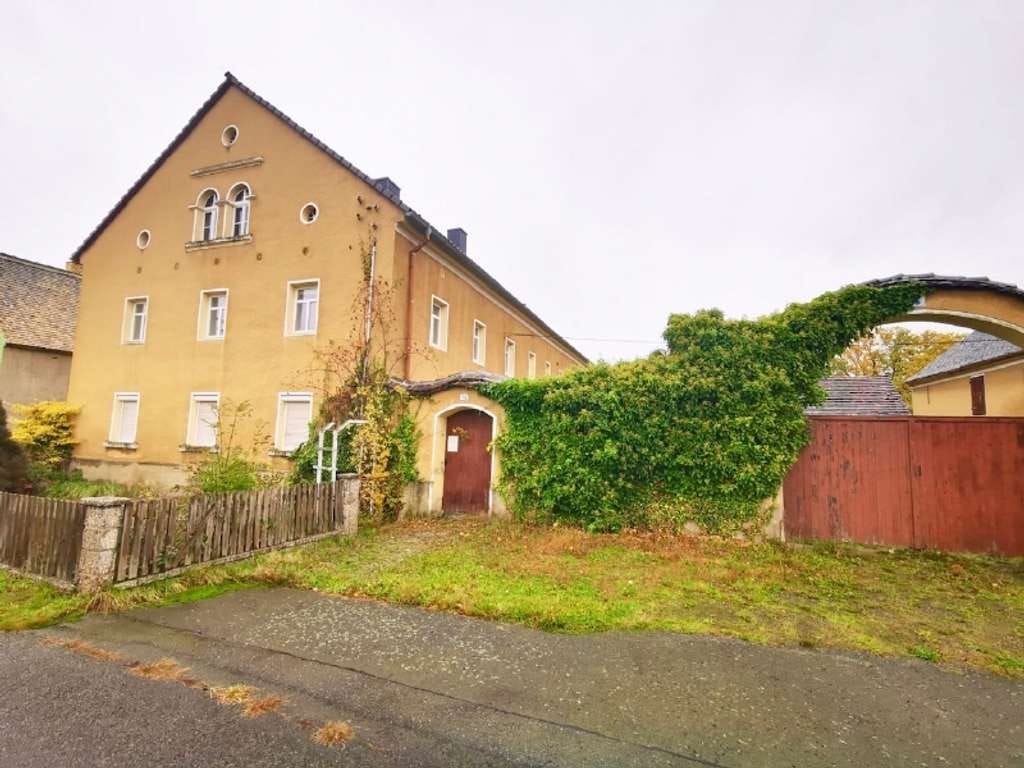Immobilie in Kamenz - Kamjenc - Dreiseithof teilsaniert / Pferdeboxen vorhanden / Nähe Kamenz - Bild 0