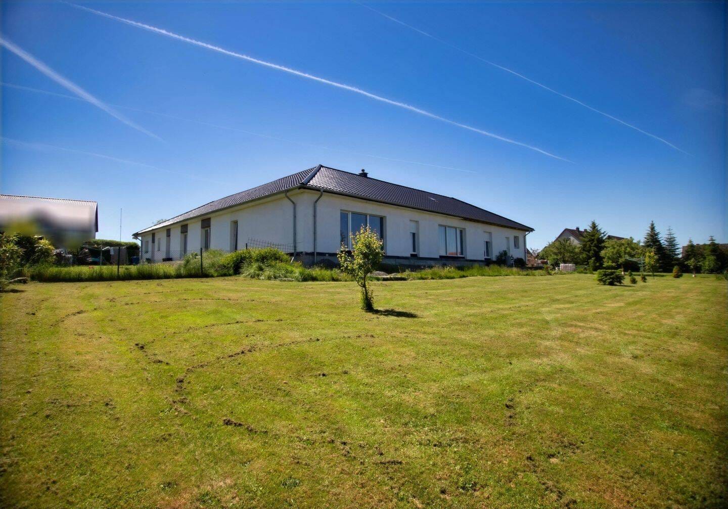 Immobilie in Lutter am Barenberge - Flexibler Premium-Bungalow mit zwei Wohneinheiten und Ausbaureserve - Bild 2