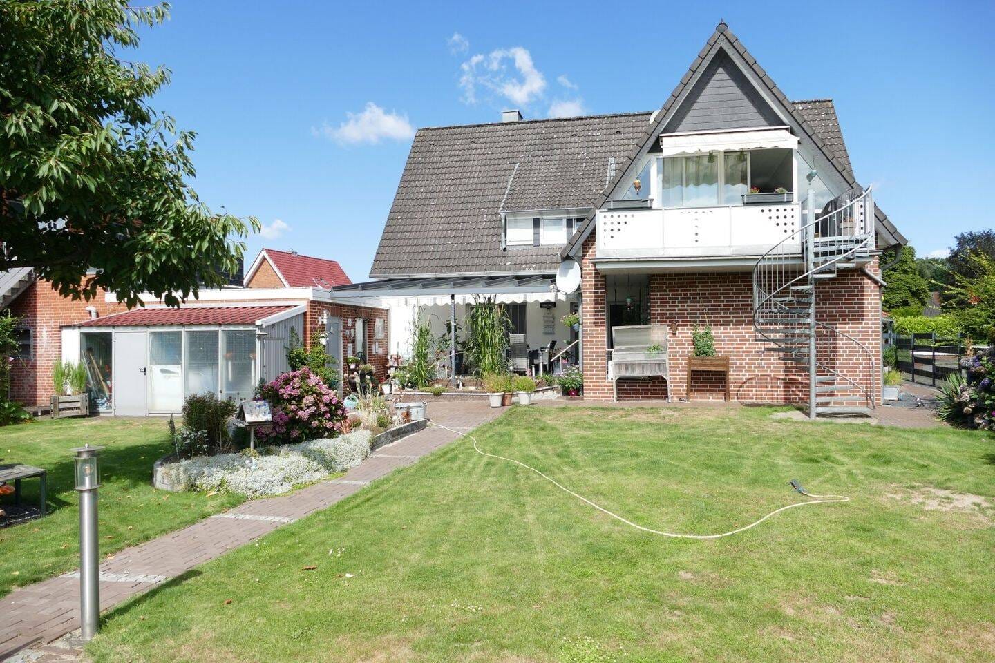 Immobilie in Lingen (Ems) - Gepflegtes Zweifamilienhaus in zentraler Lage von Lingen (Ems) - Bild 2