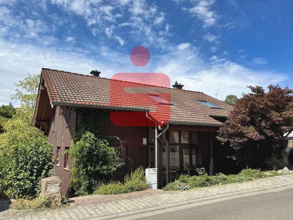Immobilie in Lambrecht - Außergewöhnliches Architektenhaus mit Galerie, Einliegerwohnung und großzügigem Grundstück - Bild 0