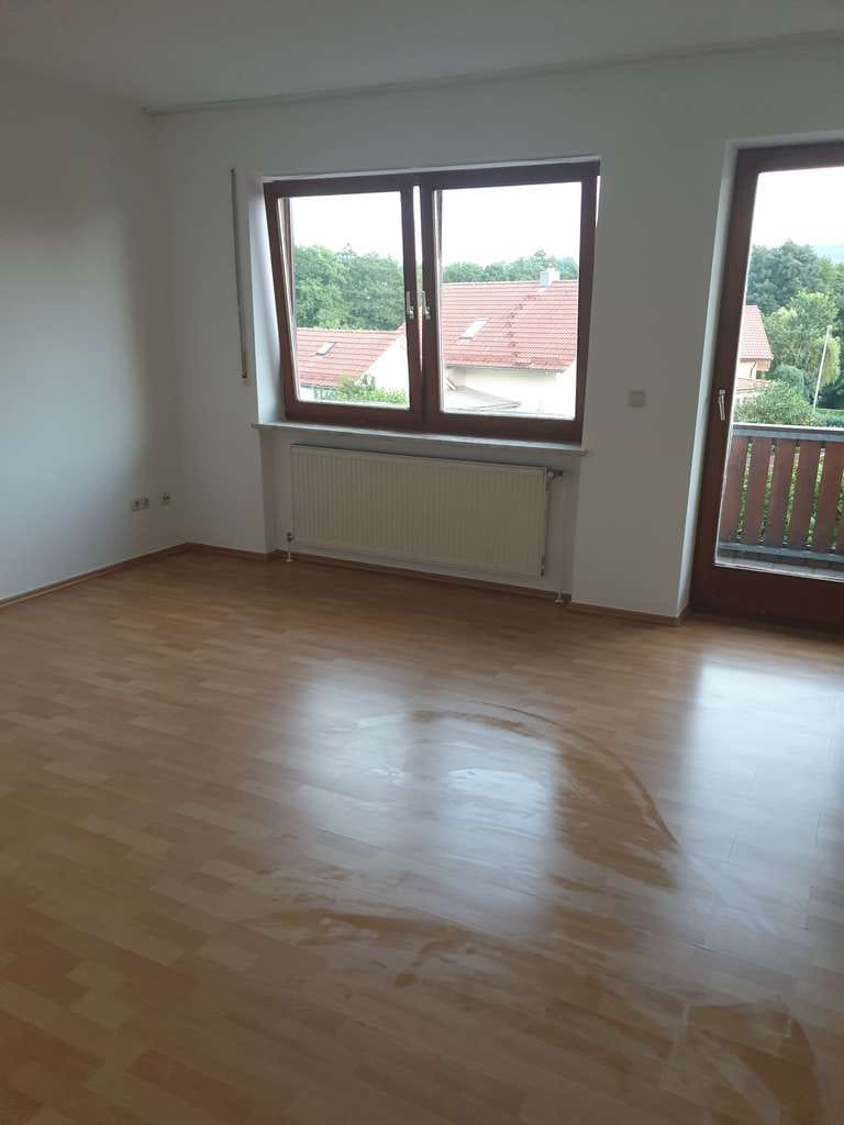 Immobilie in Waldmünchen - Alltagstaugliche 3,5-Zimmer-Wohnung in Waldmünchen - Bild 1