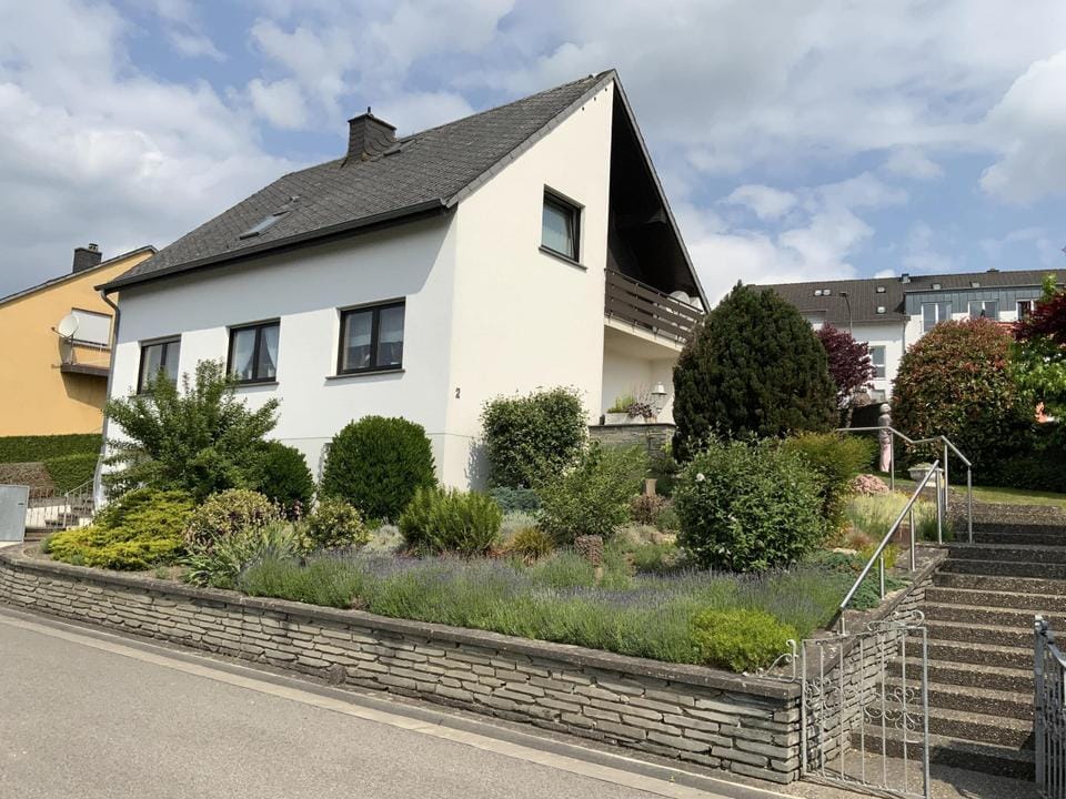 Immobilie in Gusterath - Gepflegtes und freistehendes Einfamilienwohnhaus! - Bild 0