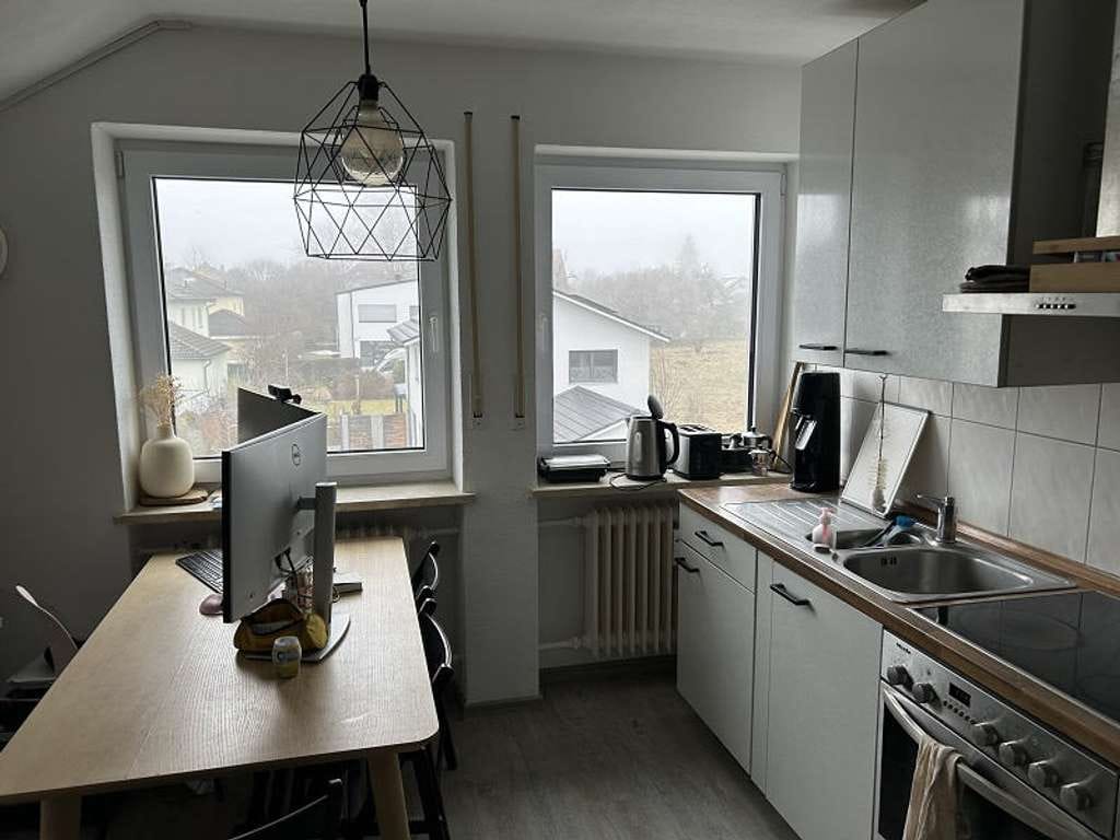 Immobilie in Schwabmünchen - 1 ZKB Dachwohnung mit großem Südbalkon - 2015 modernisiert - Bild 2