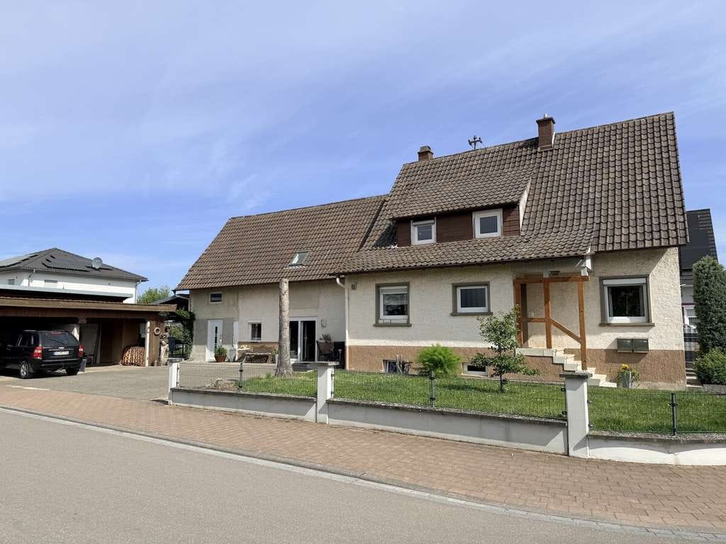 Immobilie in Kappel-Grafenhausen - Attraktives 1-2 Familienhaus in schöner Ortsrandlage von Grafenhausen - Bild 0