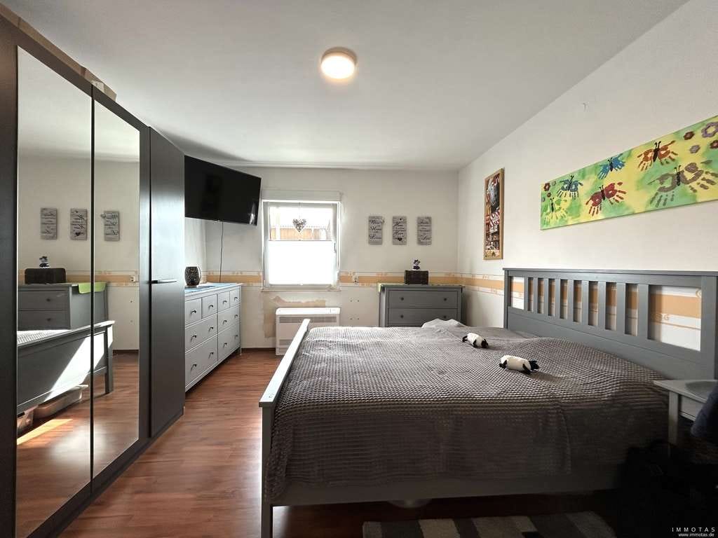 Immobilie in Albisheim (Pfrimm) - Mehrgenerationenwohnen leicht gemacht – Flexibles Haus mit viel Platz & Potenzial - Bild 3