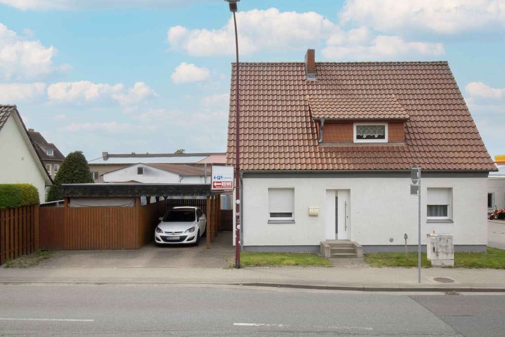 Immobilie in Bergen auf Rügen - Viel Platz für die Familie: Gepflegtes Einfamilienhaus samt Garten in Bergen auf Rügen - Bild 3