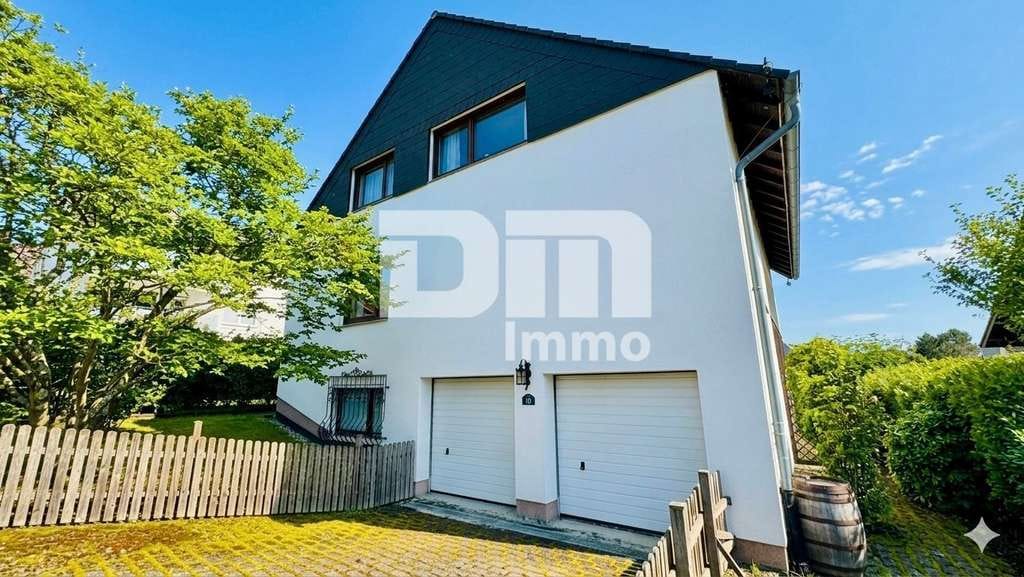 Immobilie in Nieste - Gepflegtes 1 bis 2 Familienhaus in gesuchter Ortsrandlage mit Panoramablick - Bild 0