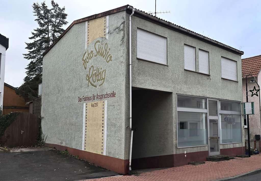 Immobilie in Heringen - Vielseitiges Haus für Wohnen und Arbeiten im Herzen der Stadt - Bild 1