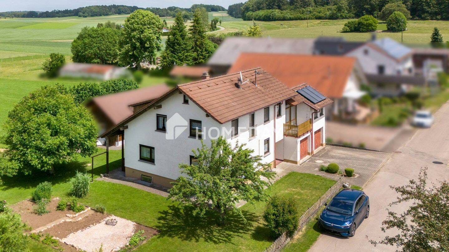 Immobilie in Hohenstein - Freistehendes Einfamilienhaus mit Einliegerwohnung auf großem Grundstück - Bild 0