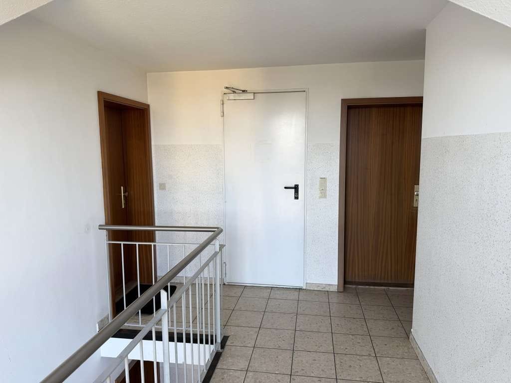Immobilie in Elmenhorst - Attraktive und gut vermietete 2-Zimmer Eigentumswohnung mit Süd-Loggia und Kfz- Stellplatz - Bild 2