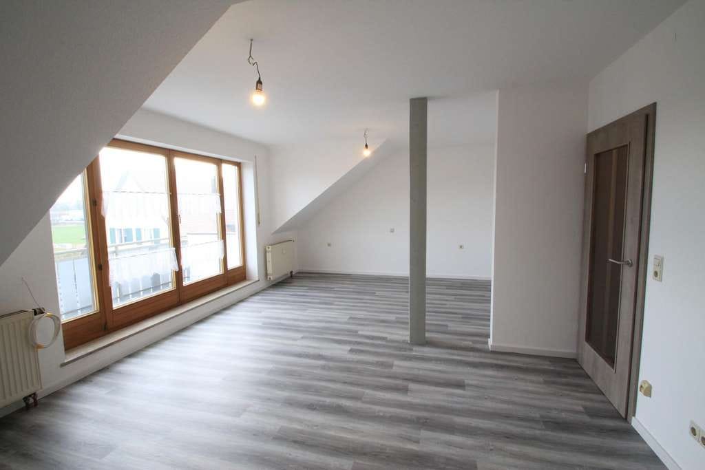 Immobilie in Münsterhausen - Renovierte 1-Zimmerwohnung mit Stellplatz - Bild 0