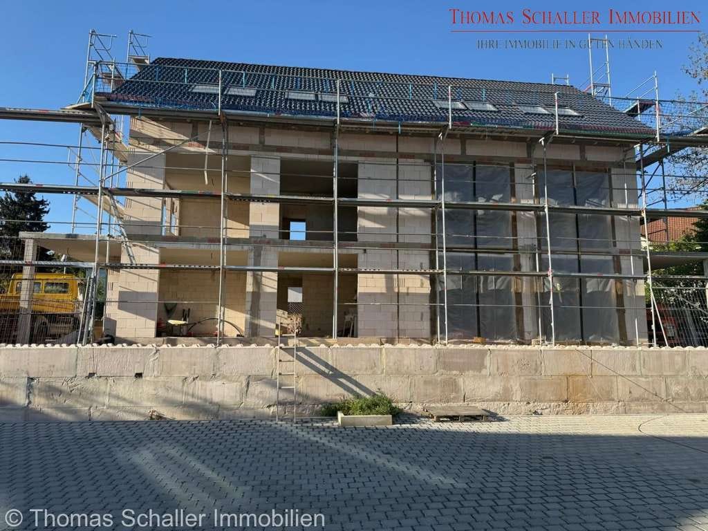 Immobilie in Büchenbach - DHH1 im Erstbezug als Rohbau mit großem Potenzial in ruhiger Wohnlage - Bild 1