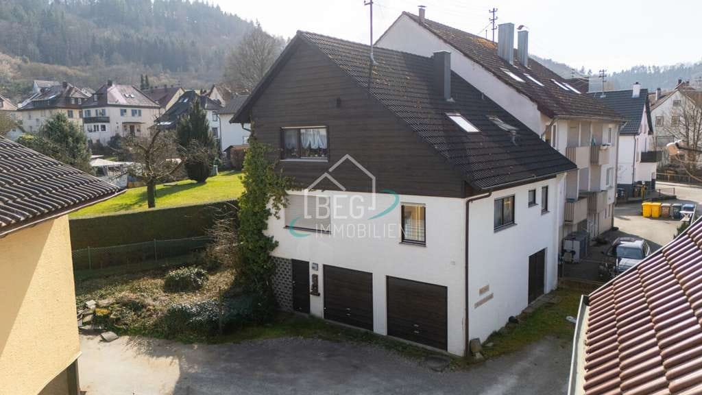Immobilie in Murrhardt - Attraktive Kapitalanlage mit zwei Wohneinheiten und Ausbaupotenzial - Bild 2