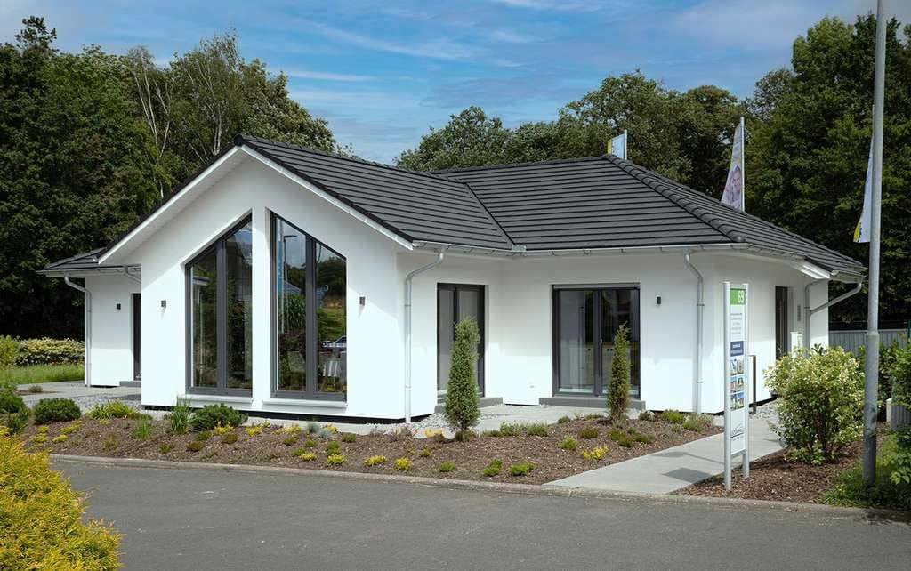 Immobilie in Fahrenbach - Ihr Traum vom modernen Winkelbungalow – Stilvoll, Effizient & Individuell - Bild 1