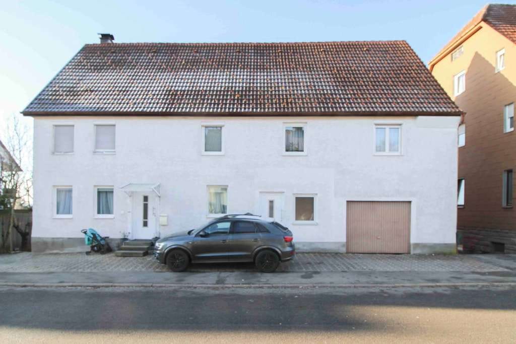 Immobilie in Pfalzgrafenweiler - Kernsanierte Doppelhaushälfte inklusive Garage - Bild 1