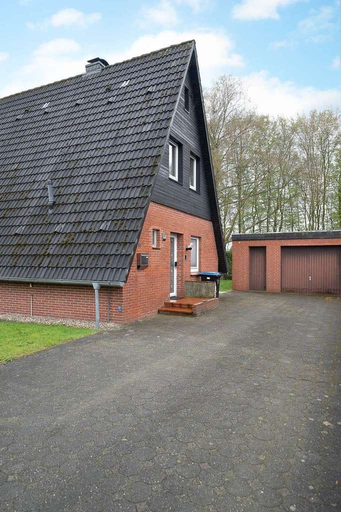Immobilie in Weener - „Schöner wohnen unter dem Dach – Nurdachhaus mit Wohlfühlatmosphäre!“ - Bild 0