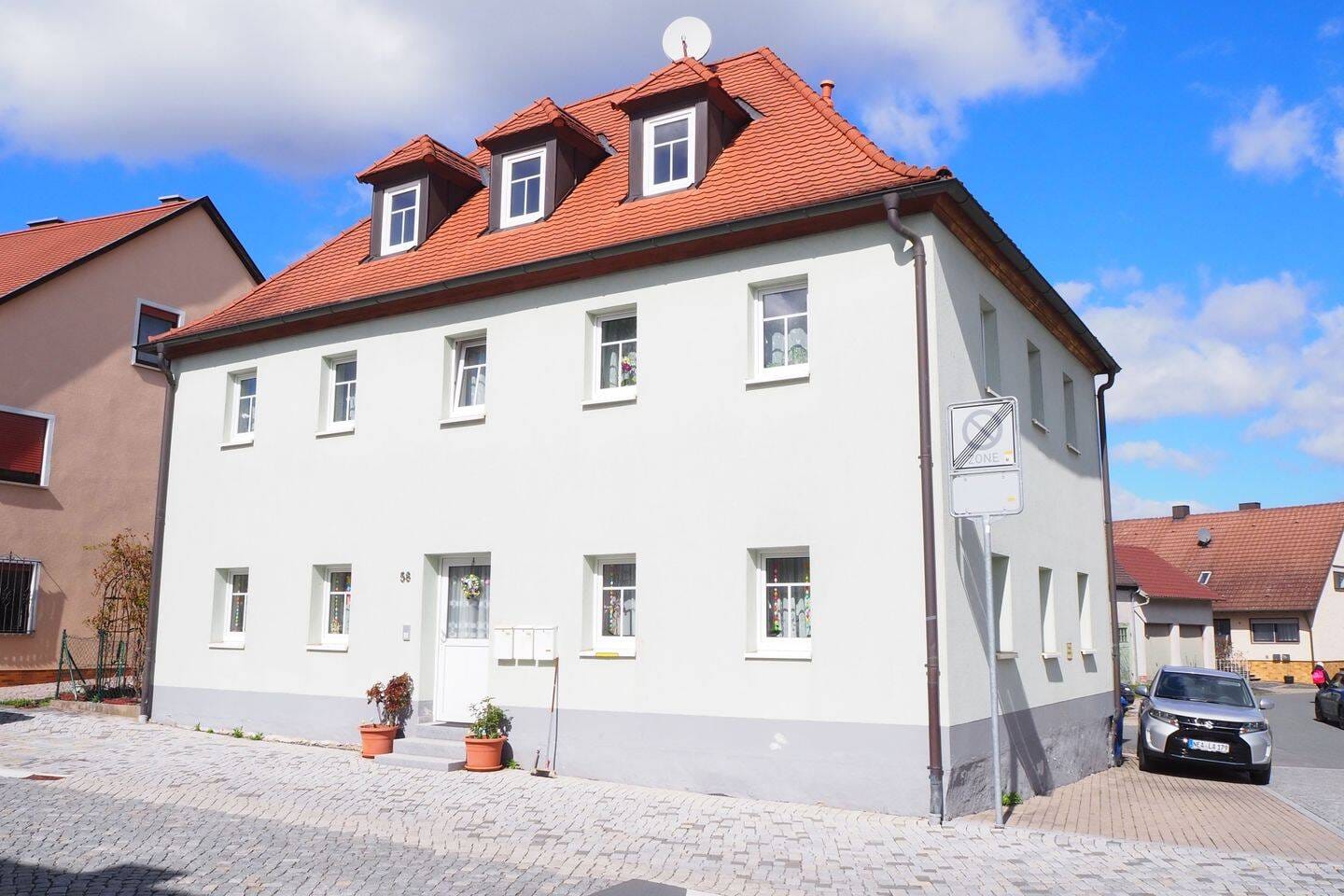 Immobilie in Markt Erlbach - Charmante 2-Zimmer-Wohnung im Zentrum Markt Erlbachs zu Verkaufen - Bild 0