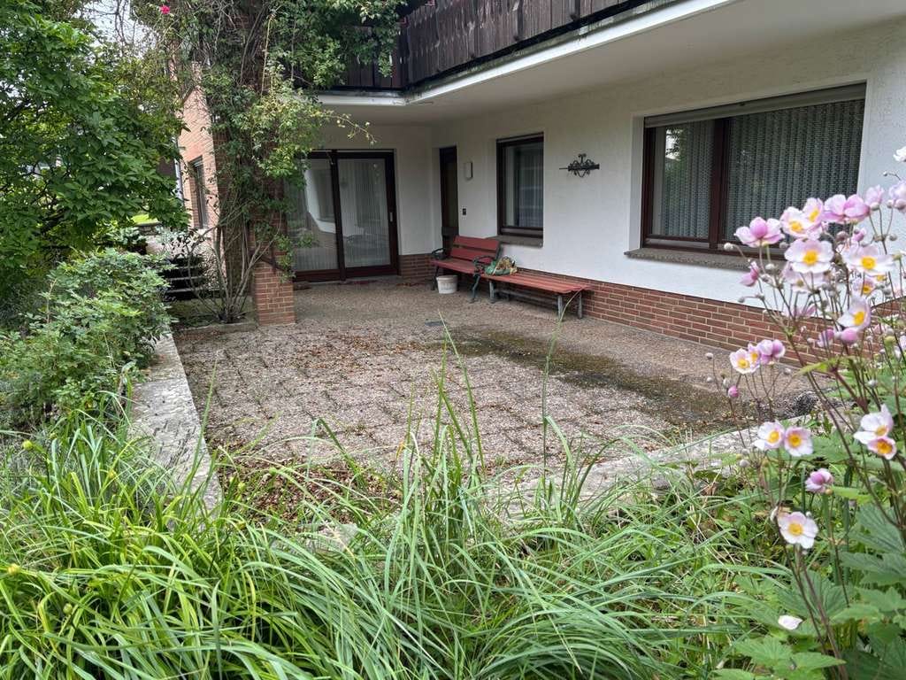 Immobilie in Duingen - Idyllisches Wohnen: Moderner Winkelbungalow mit Einliegerwohnung und Ausbaureserve in beliebter Orts - Bild 3