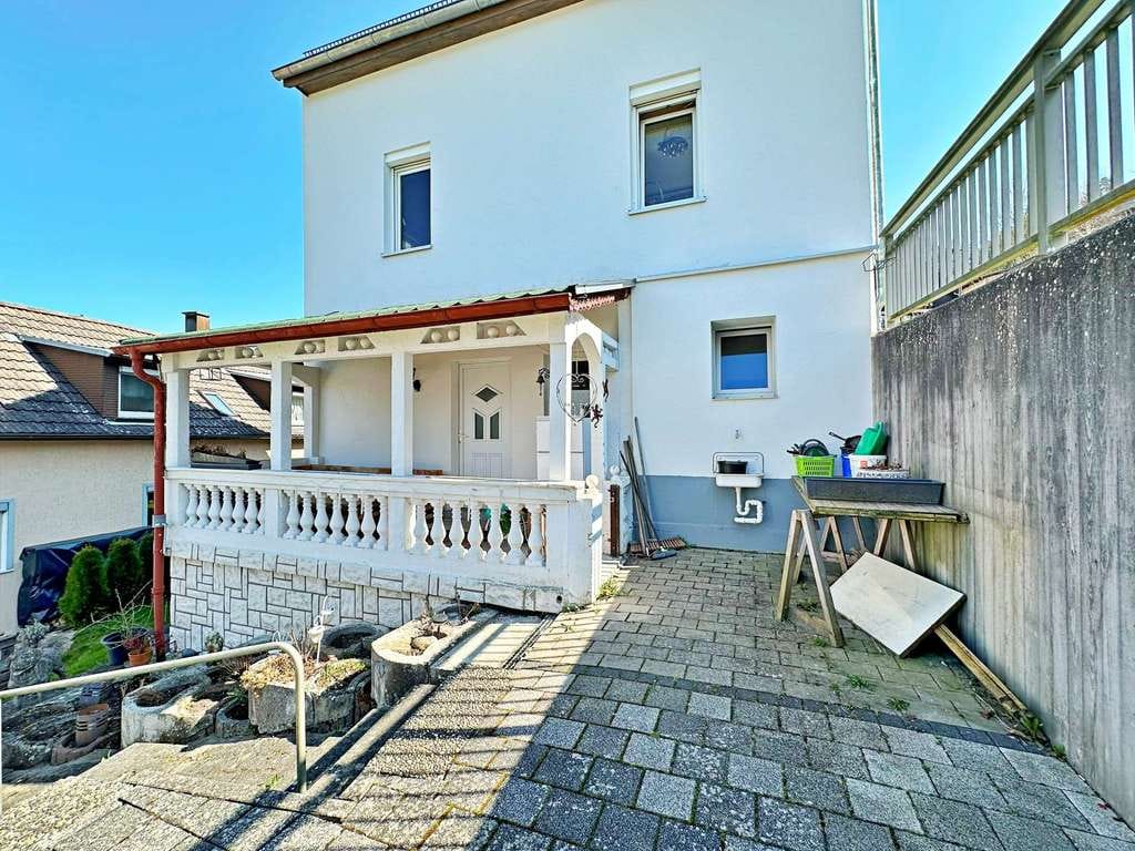 Immobilie in Altensteig - FAMILIENTRAUM - Gepflegtes EFH mit Einliegerwohnung, Terrasse, Garten uvm. - Bild 4