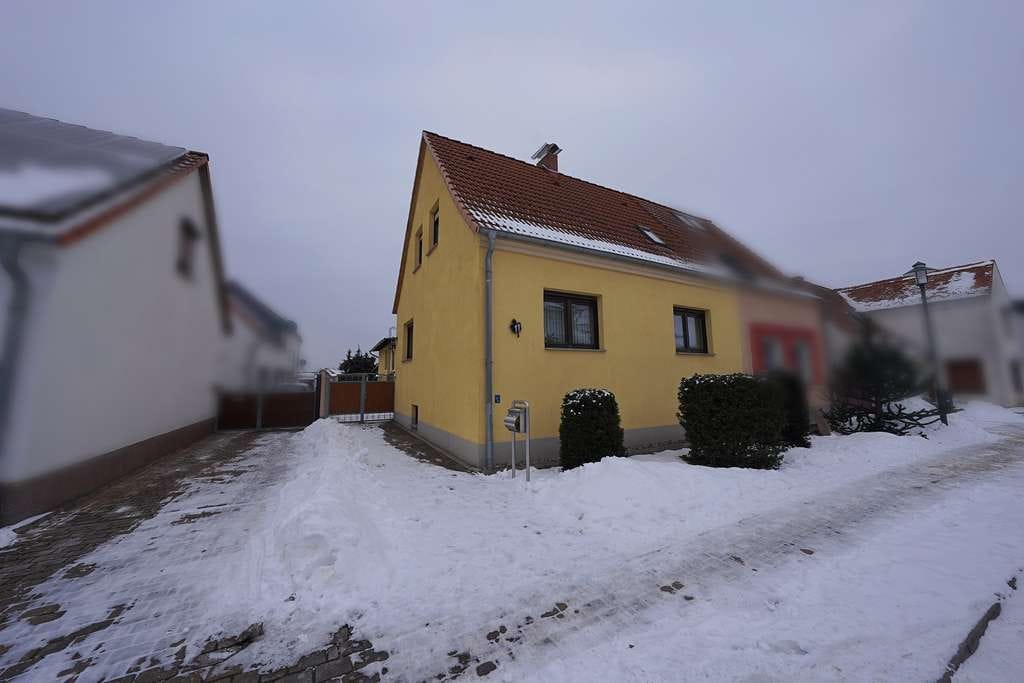 Immobilie in Colbitz - Colbitz- Sehr gepflegte DHH mit kleinem Grundstück in ruhiger Lage - Bild 1