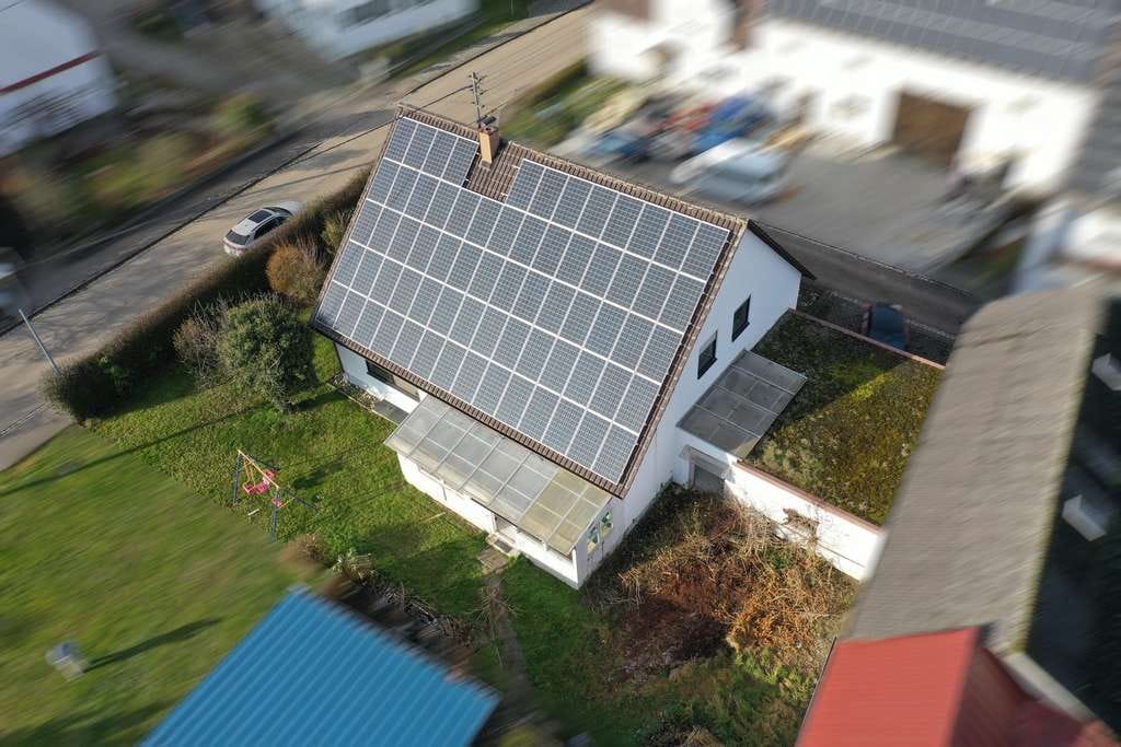 Immobilie in Lutzingen - Volltreffer! Bungalowartiges Ein- oder Zweifamilienhaus mit Ausbaureserve in Lutzingen! - Bild 2