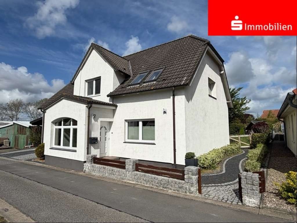 Immobilie in Schülp - Hochwertig ausgestattetes Landhaus im idyllischen Schülp  - Bild 0