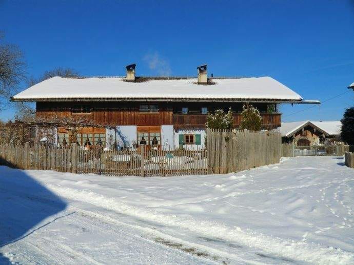 Immobilie in Kirchanschöring - Liebevoll und stilgerecht saniertes ehemaliges Bauernhaus – die Gelegenheit für wahre Liebhaber ! - Bild 3