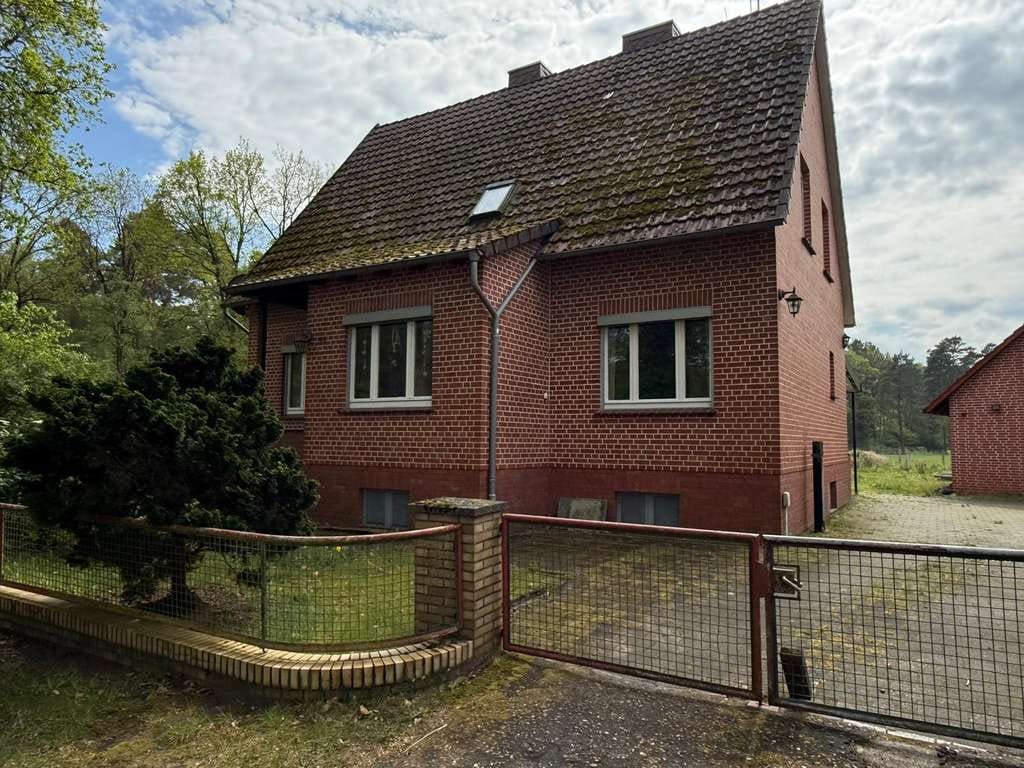 Immobilie in Ahlden - Einfamilienhaus mit Garage in Ahlden OT Eilte zu verkaufen - Bild 1