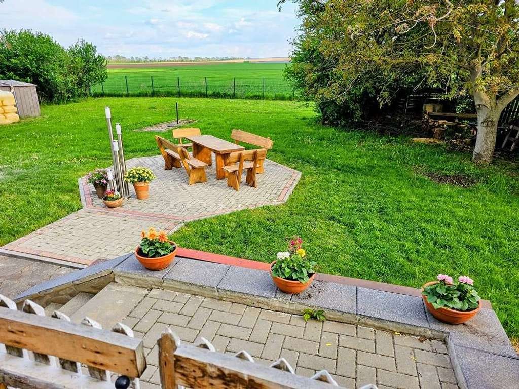 Immobilie in Herbsleben - Vielseitiges Anwesen mit Scheune, großem Grundstück & Ausbaupotenzial – Terrasse, Garagen & mehr - Bild 2