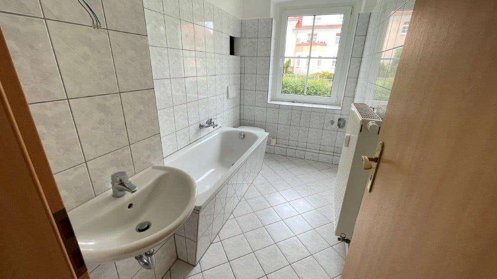 Immobilie in Döbeln - Achtung Preisrutsch! Dreiraumwohnung im Erdgeschoss eines gepflegten Mehrfamilienhauses - Bild 3