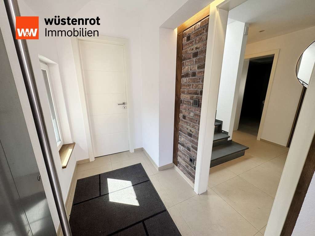 Immobilie in Framersheim - +++FRAMERSHEIM: KELLERSTR.: KOMPLETT MODERNISIERTES EINFAMILEINHAUS MIT TERRASSE (OHNE GARTEN)+++ - Bild 4