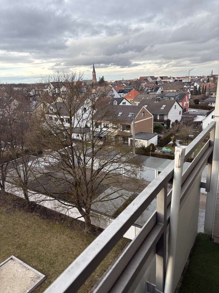 Immobilie in Königsbrunn - +KÖNIGSBRUNN+ Helle 3-Zi.-Wohnung,  72 qm, Balkon, 5.OG, ruhig,  € 3.300.--/qm - Bild 1