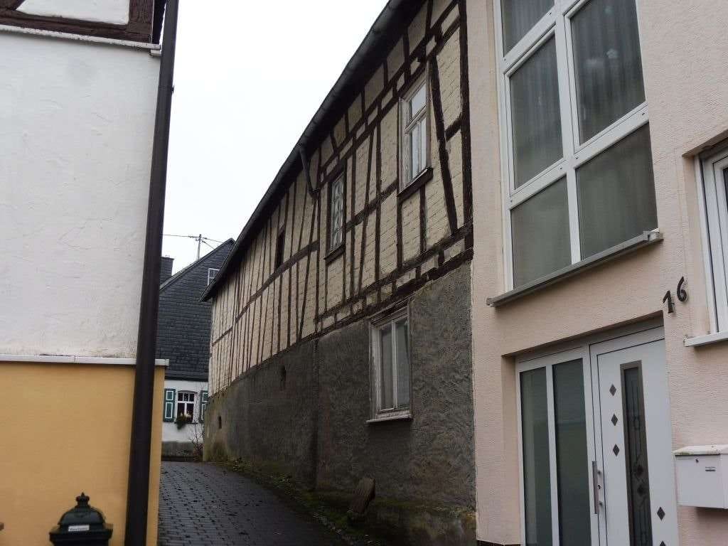 Immobilie in Lieg - Doppelhaus mit Nebengebäude aus alter und neuerer Zeit - Bild 4