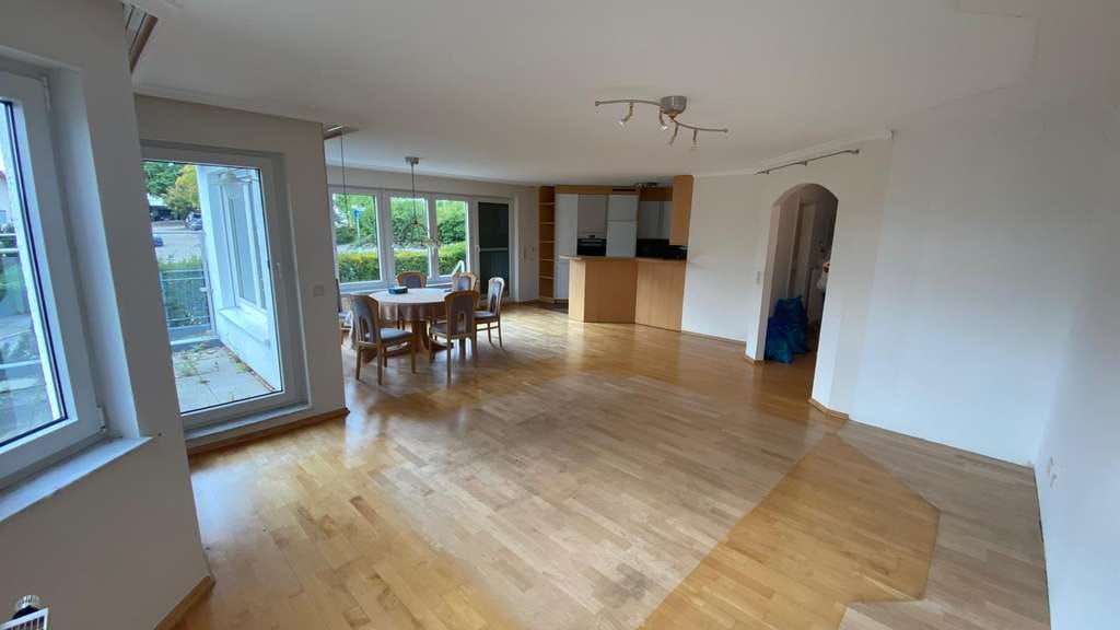 Immobilie in Weissach - Außergewöhnlich: Wohnung mit  Einliegerwohnung - Bild 0