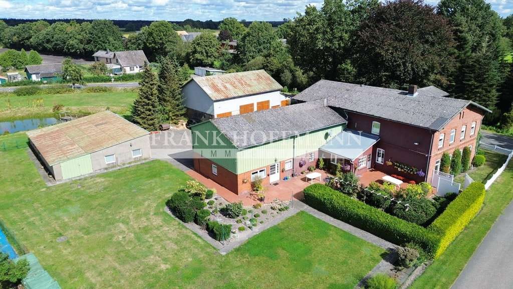 Immobilie in Hartenholm - Resthof mit Nebengebäuden und Erweiterungsmöglichkeiten in Hartenholm - Bild 0