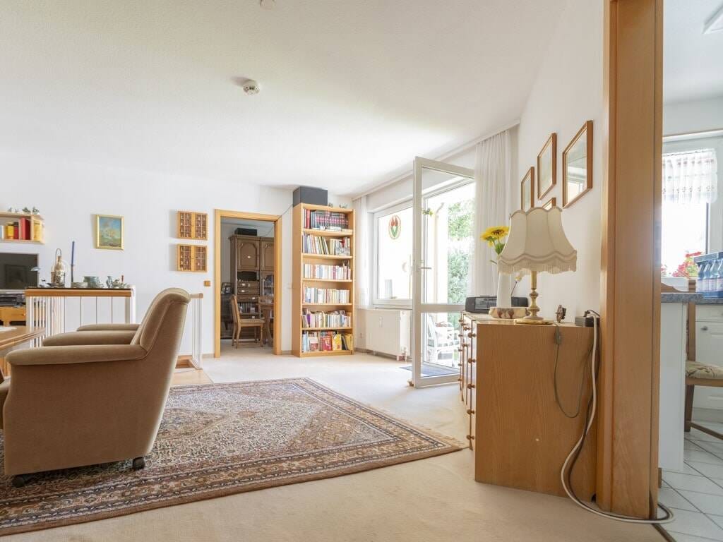 Immobilie in Schöneiche bei Berlin - Eins, zwei, daheim! Bezugsfreie Gartenmaisonette-Wohnung - Bild 2