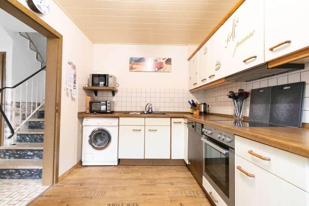Immobilie in Meppen - Zwei Einheiten, viele Möglichkeiten-
Wohnen und Vermieten perfekt kombiniert - Bild 3