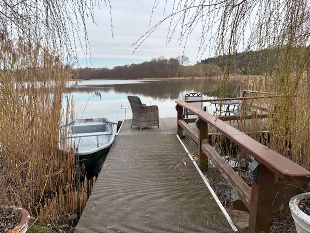 Immobilie in Dabel - Traumgrundstück am Dabeler See mit 4 Immobilien und zwei Steganlagen mit Bootsanlieger - Bild 0