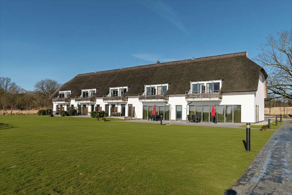 Immobilie in Putbus - Ferienwohnung mit Blick in die Natur und auf den Wreecher See in Putbus auf der Insel Rügen - Bild 2