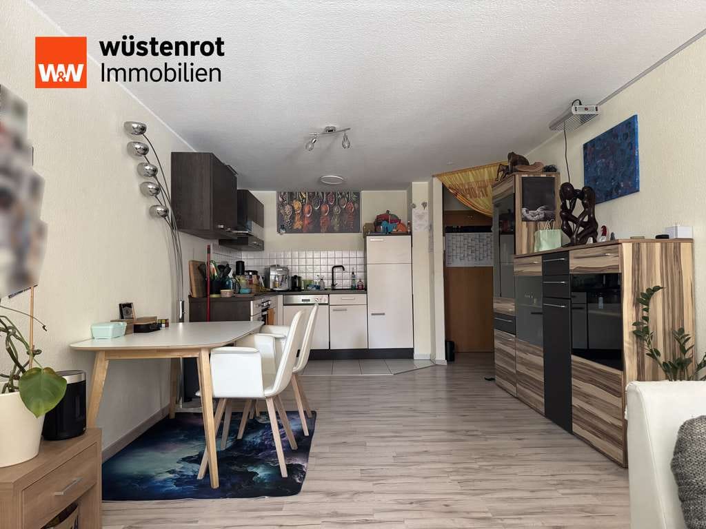 Immobilie in Empfingen - Einziehen oder investieren – 2-Zimmer-Wohnung mit Balkon und Tiefgaragenstellplatz - Bild 1