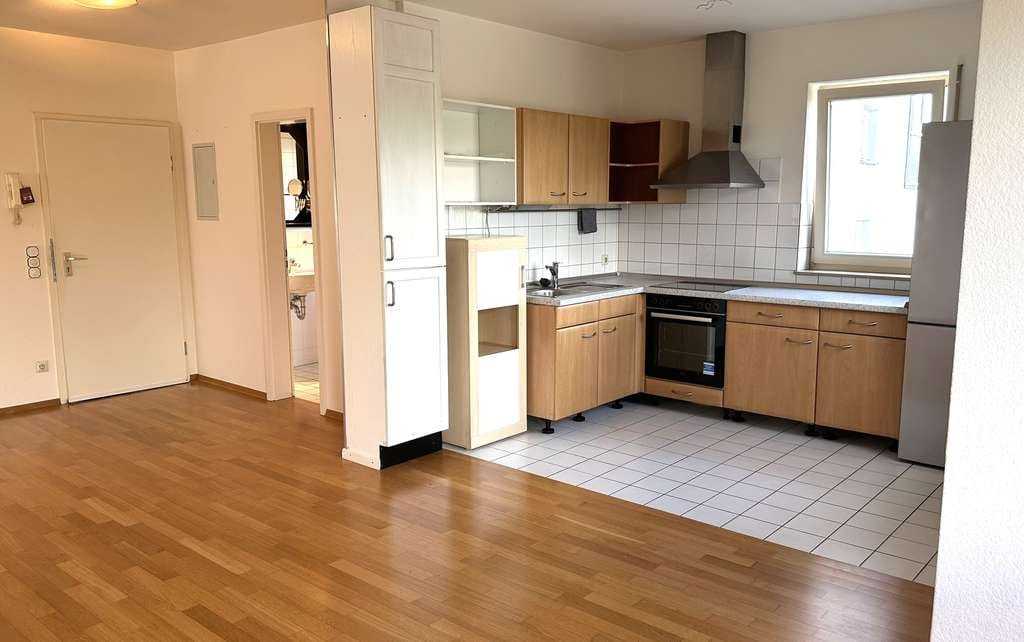 Immobilie in Asperg - Klein, fein und zentral: Perfekte 2 Zimmer mit Süd-Balkon - Bild 2