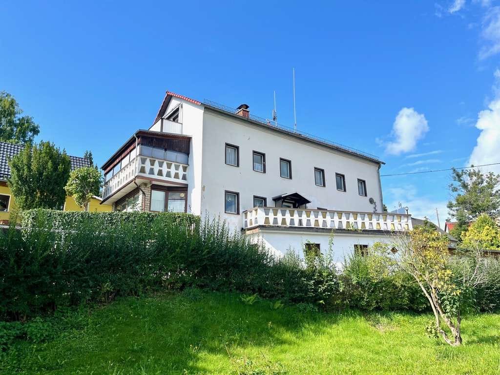 Immobilie in Sebnitz - Generationenwohnhaus für die große Familie oder Ferienwohnobjekt zur Sanierung in Lichtenhain/ Seb. - Bild 0
