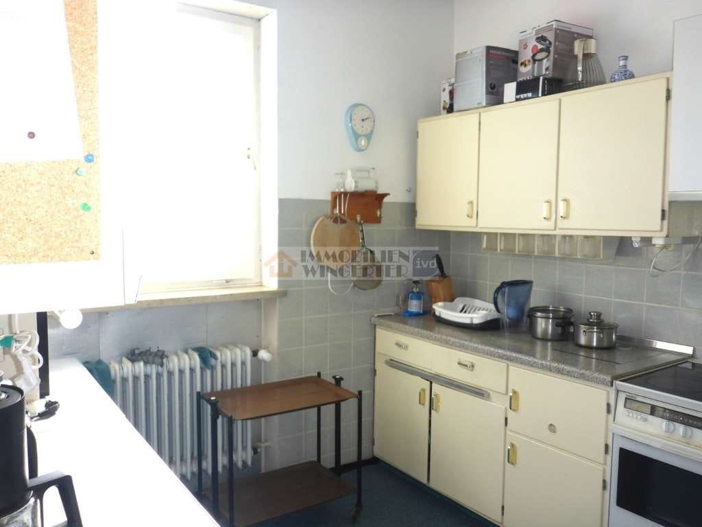 Immobilie in Lappersdorf - Sanierungsbedürftiges Einfamilienhaus mit unverbaubarer Aussicht auf Erbpacht - Bild 2