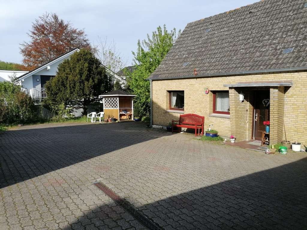 Immobilie in Glücksburg - Ensemble aus 3 Objekten auf großzügigem Grundstück in zentraler Lage! - Bild 4