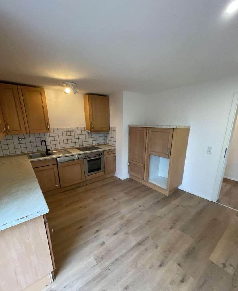 Immobilie in Uffenheim - *Gepflegtes Einfamilienhaus mit Terrasse und viel Platz* - Bild 2