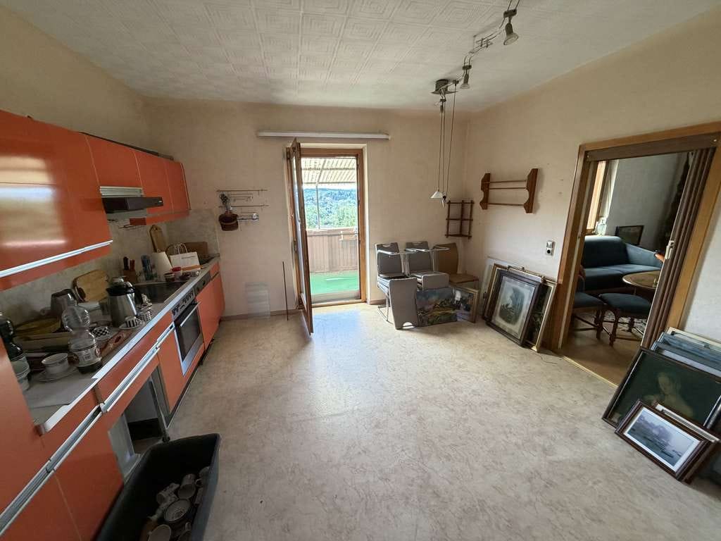 Immobilie in Schiffweiler - Endlich Platz für die ganze Familie! Großzügiges Zuhause mit Einliegerwohnung & großem Garten - Bild 4