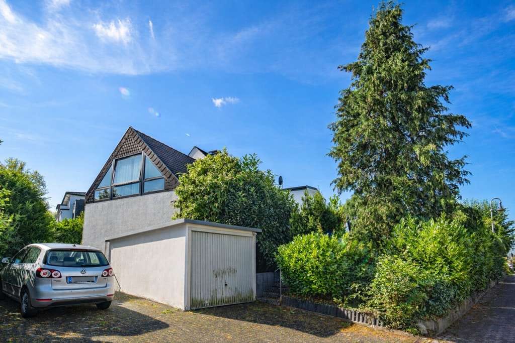 Immobilie in Oerlinghausen - Neue Preischance! Generationenhaus in der beliebten Oerlinghauser Altstadt - Bild 1