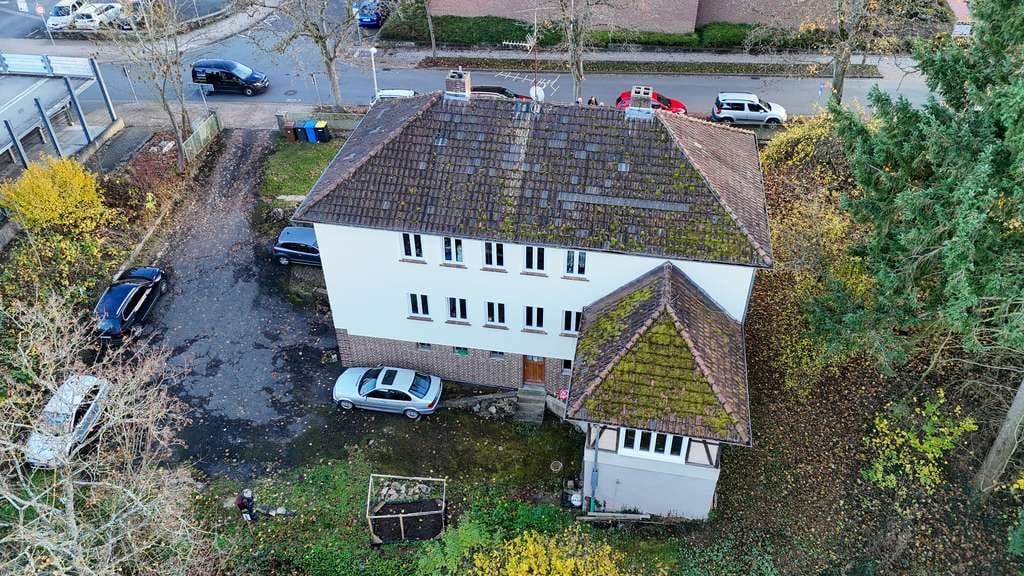 Immobilie in Bad Wildungen - Zentral. Mit Weitblick. Ehemaliges Pfarrhaus mit außergewöhnlichem Grundstück in Bad Wildungen - Bild 3